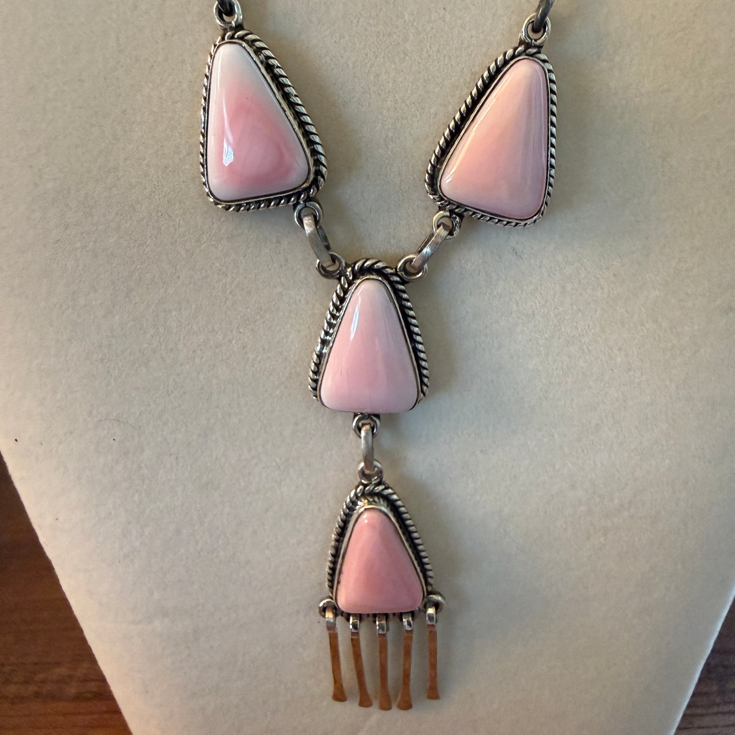 Handcrafted Pink Conch Gemstone Lariat Necklace In Sterling Silver 18 Inch Chain Wild West Boho