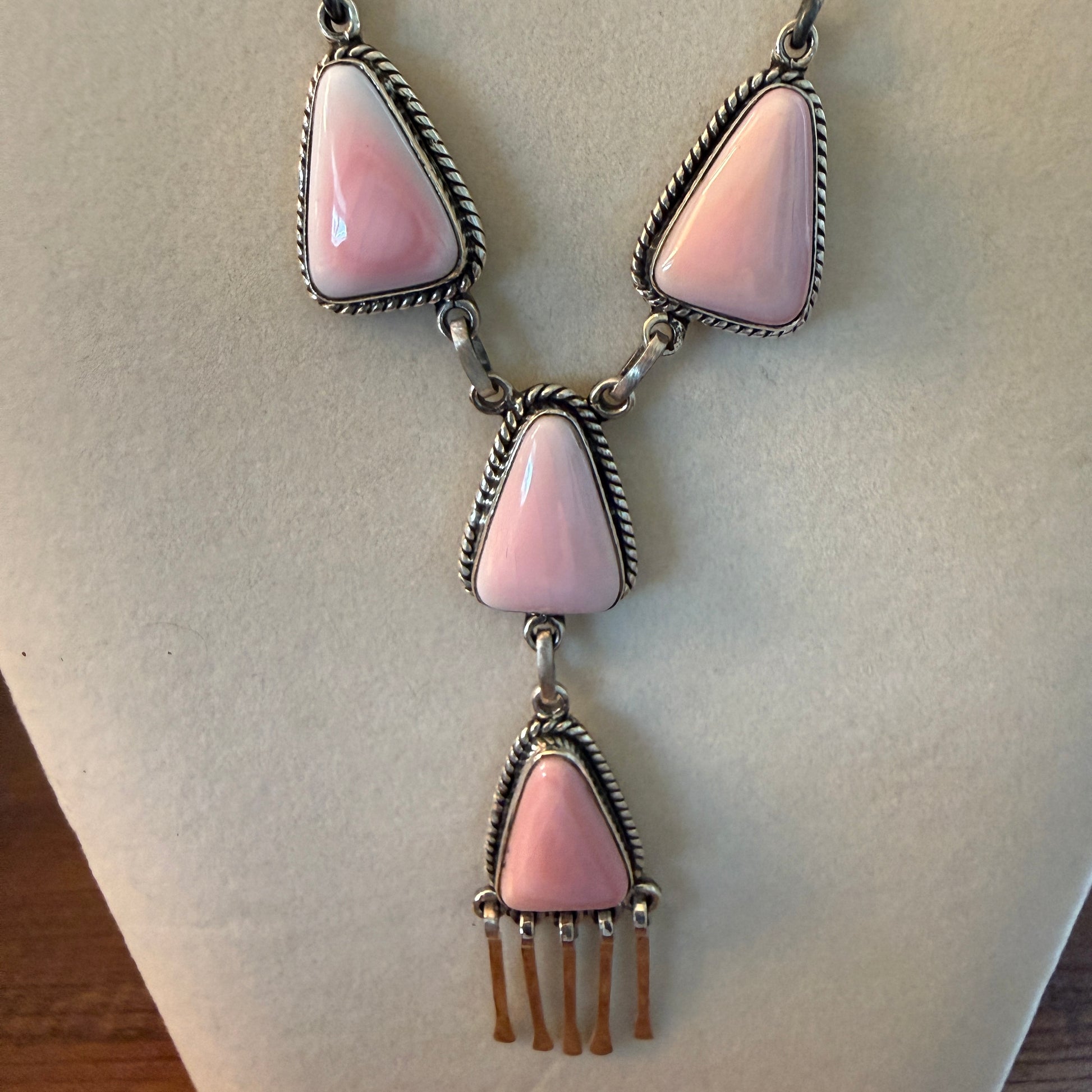 Handcrafted Pink Conch Gemstone Lariat Necklace In Sterling Silver 18 Inch Chain Wild West Boho