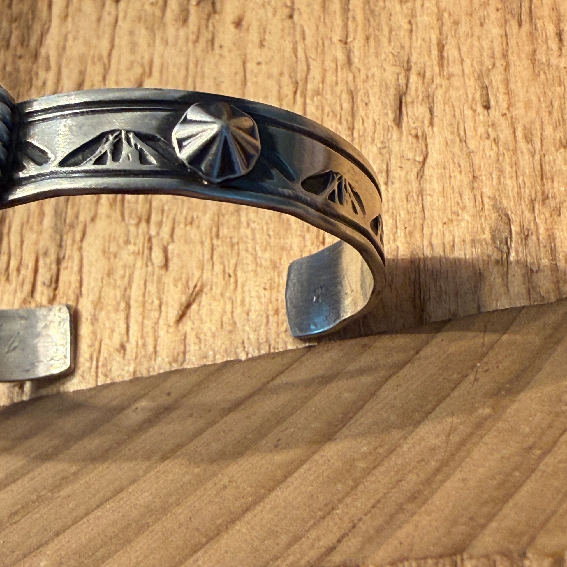 Rick Enriquez Signed Navajo Style Pink Conch Gemstone Cuff Bangle, Sterling Silver Wild West Boho