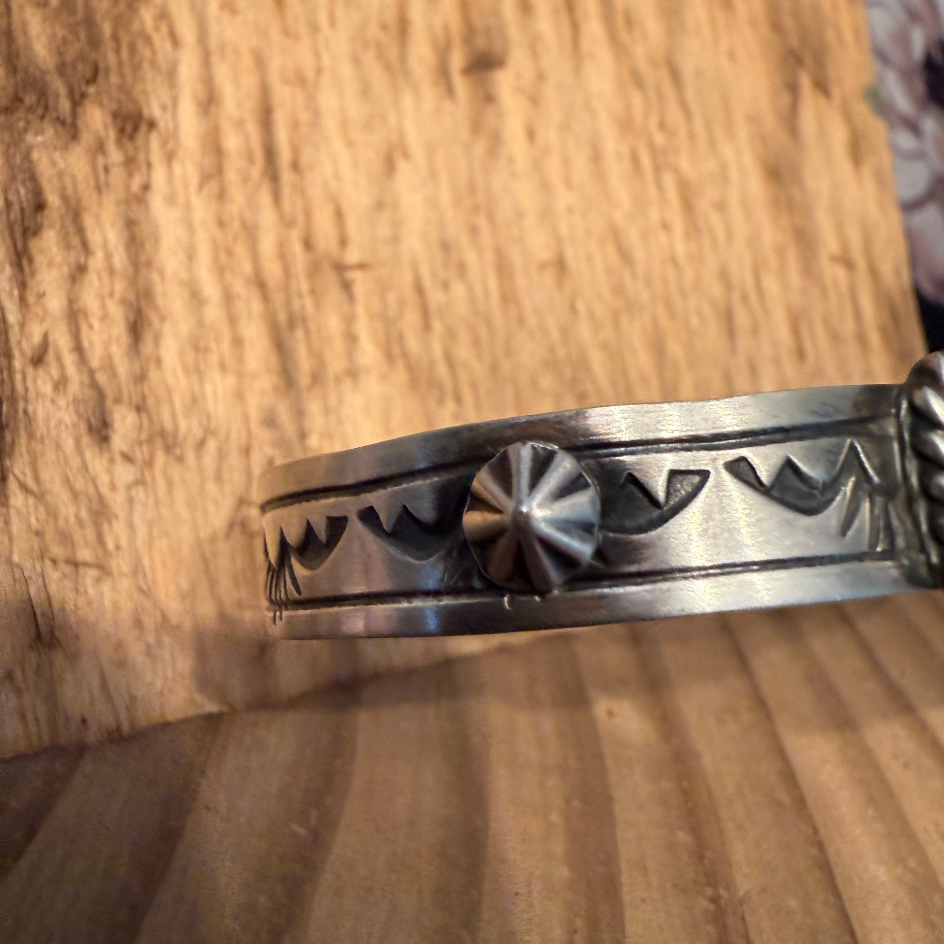 Rick Enriquez Signed Navajo Style Pink Conch Gemstone Cuff Bangle, Sterling Silver Wild West Boho
