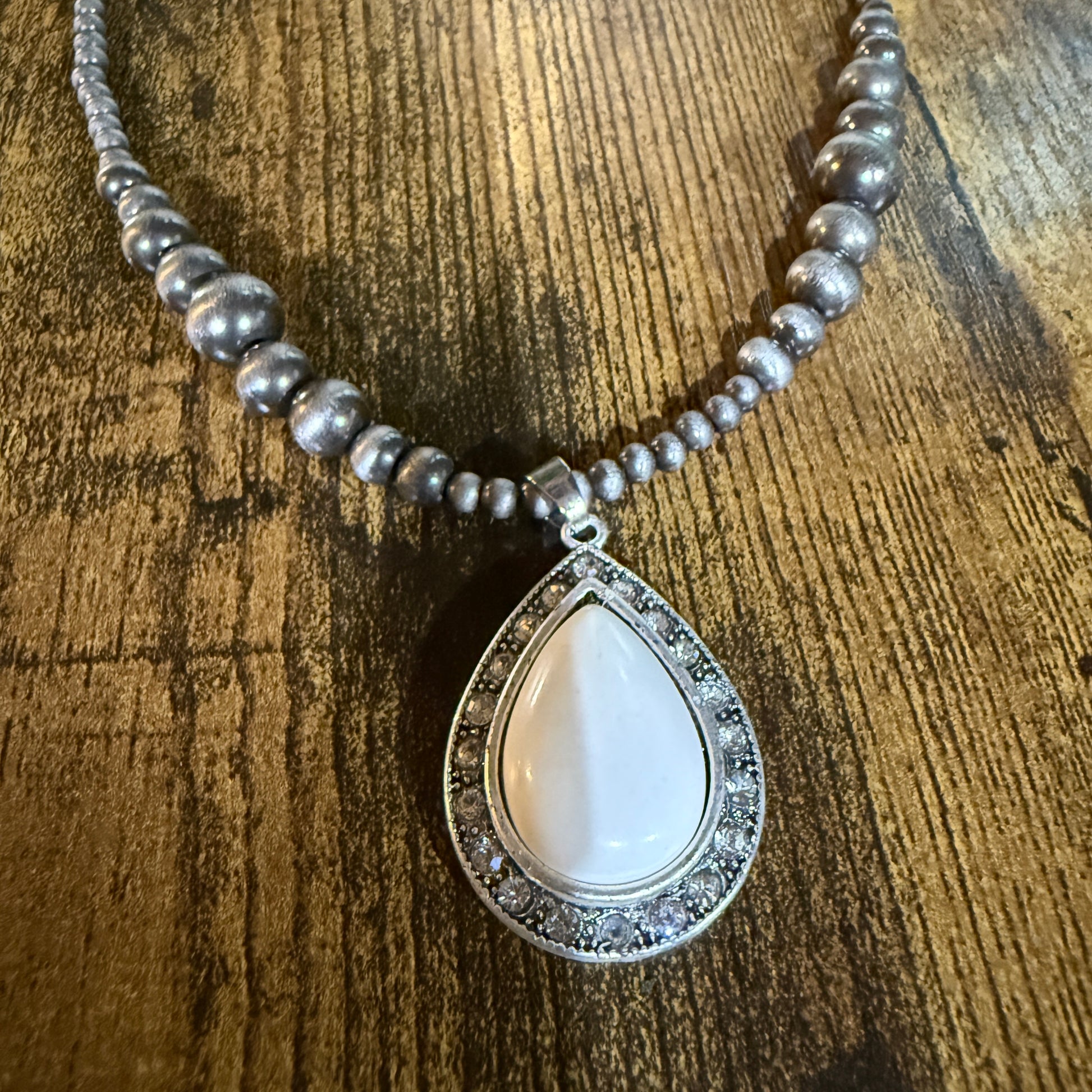 Handcrafted Navajo Style Crystal White Turquoise Necklace 16 to 21 Inches Extender Wild West Boho