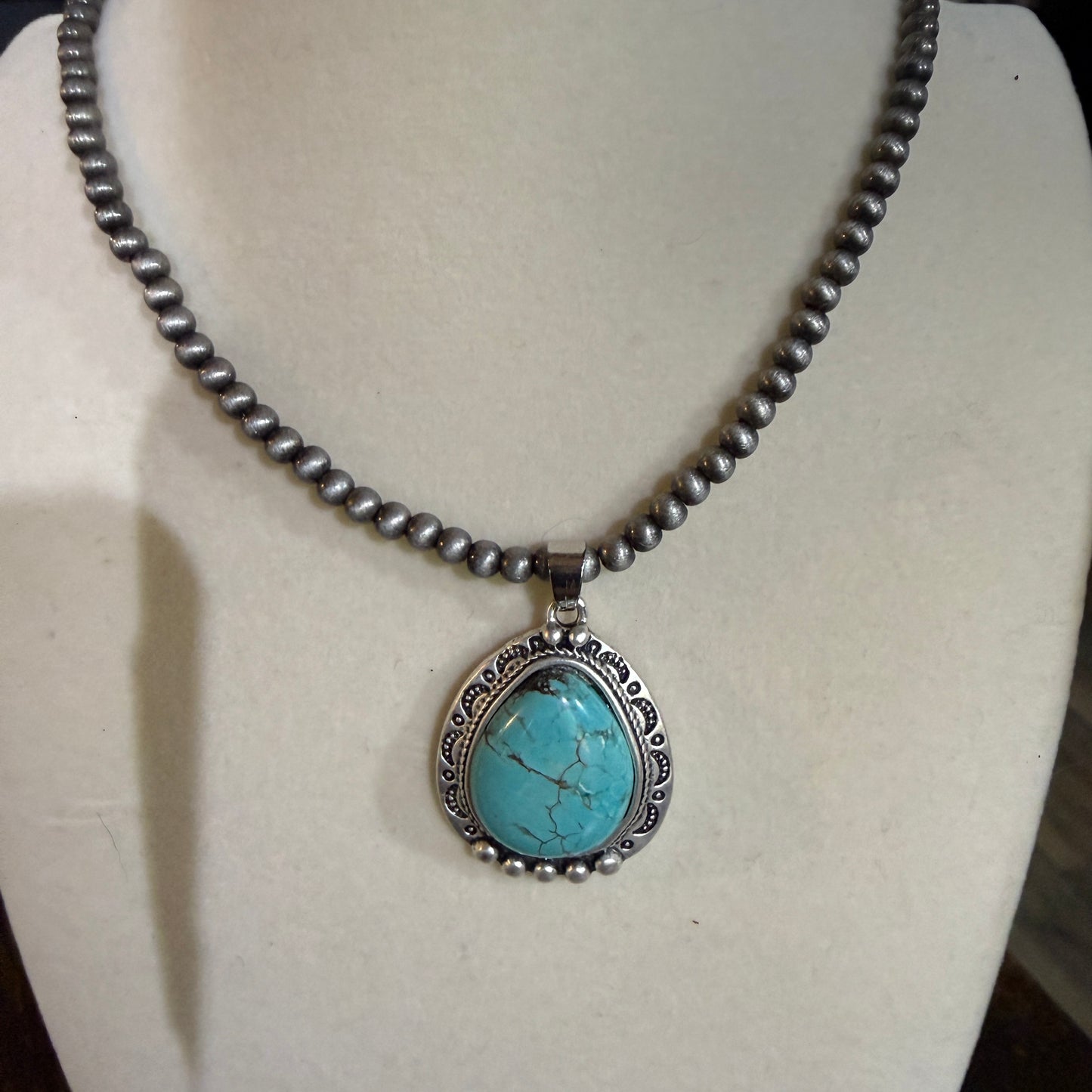 Navajo Style Turquoise Pendant Necklace 4mm Bead Silver Tone Chain Wild West Boho