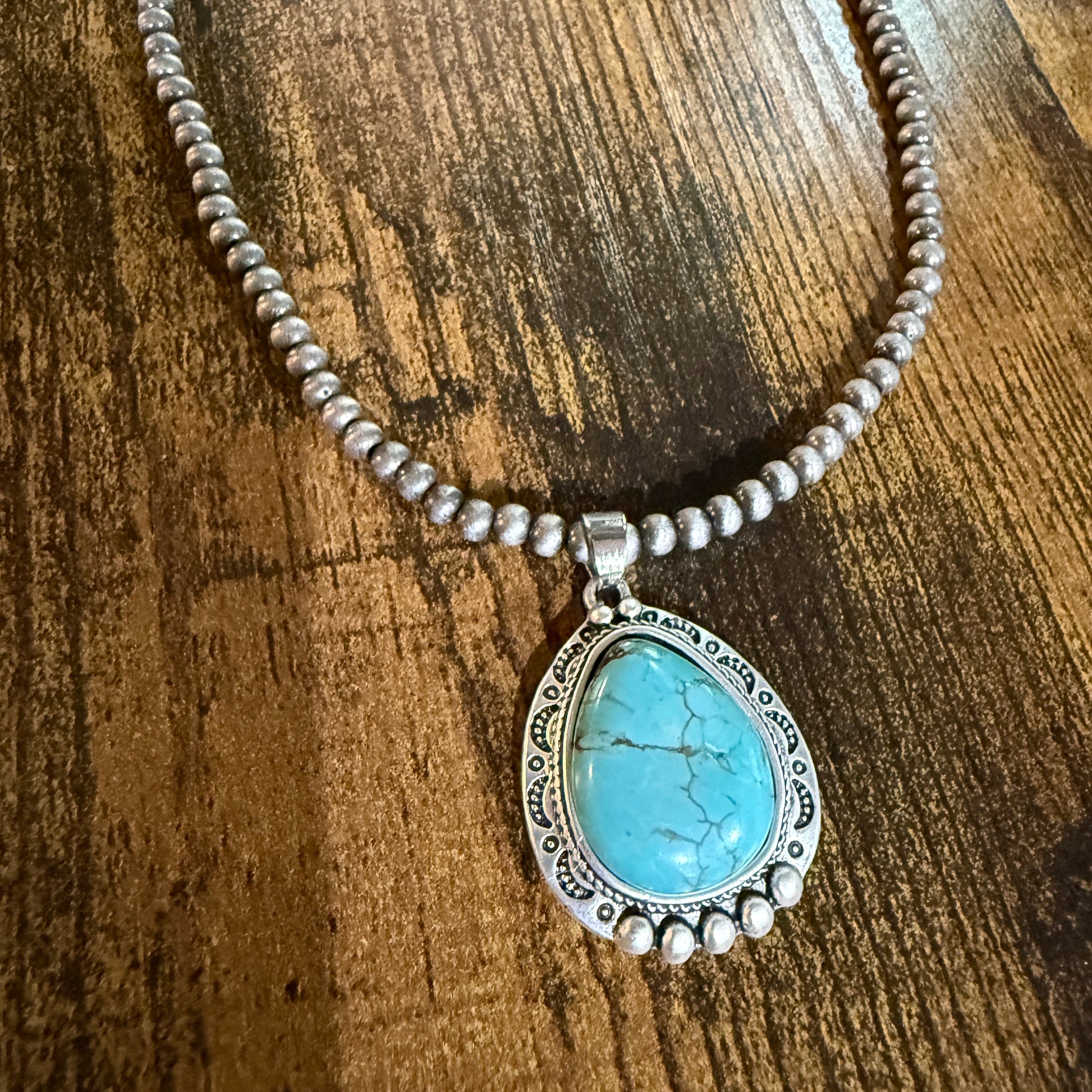 Navajo Style Turquoise Pendant Necklace 4mm Bead Silver Tone Chain Wild West Boho