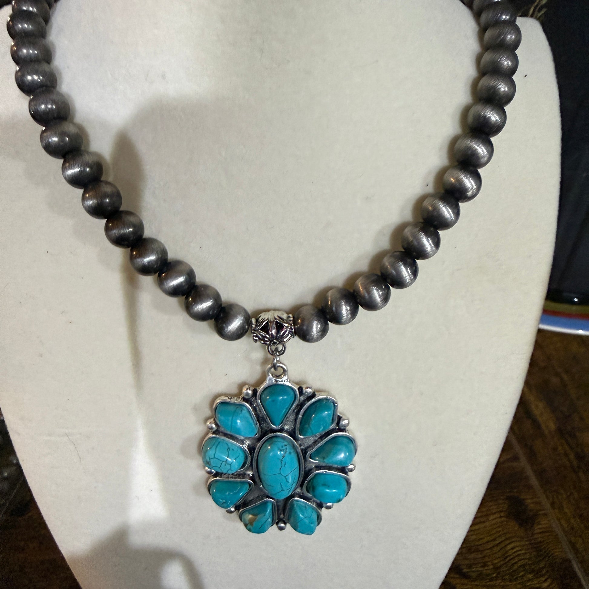 Handmade Navajo Style Turquoise Cluster Pendant 8mm Bead Necklace Wild West Boho