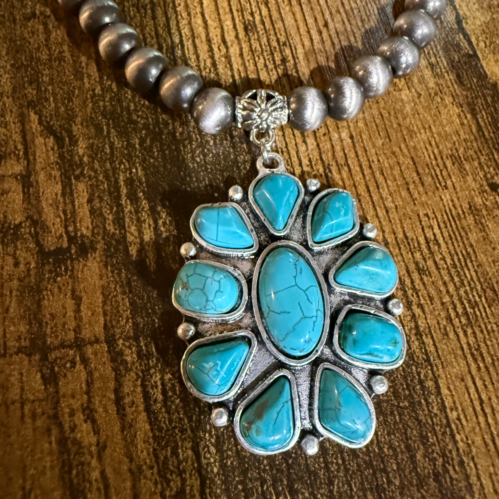 Handmade Navajo Style Turquoise Cluster Pendant 8mm Bead Necklace Wild West Boho