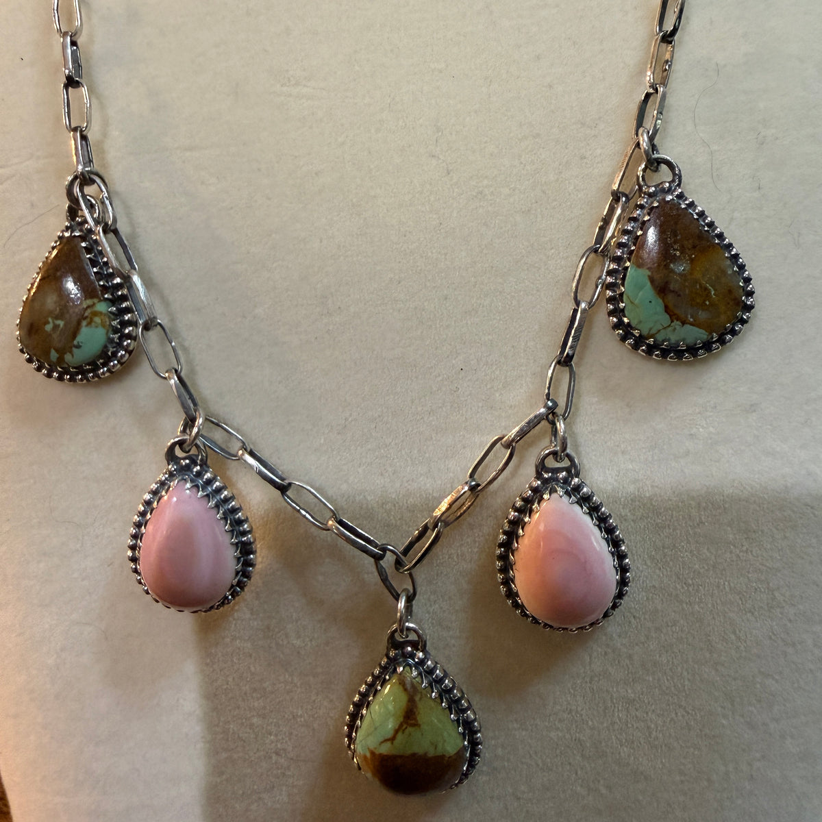 Southwestern No 8 Turquoise Gemstone Pink Conch Dahlia Lariat Necklace 20 Inch Wild West Boho