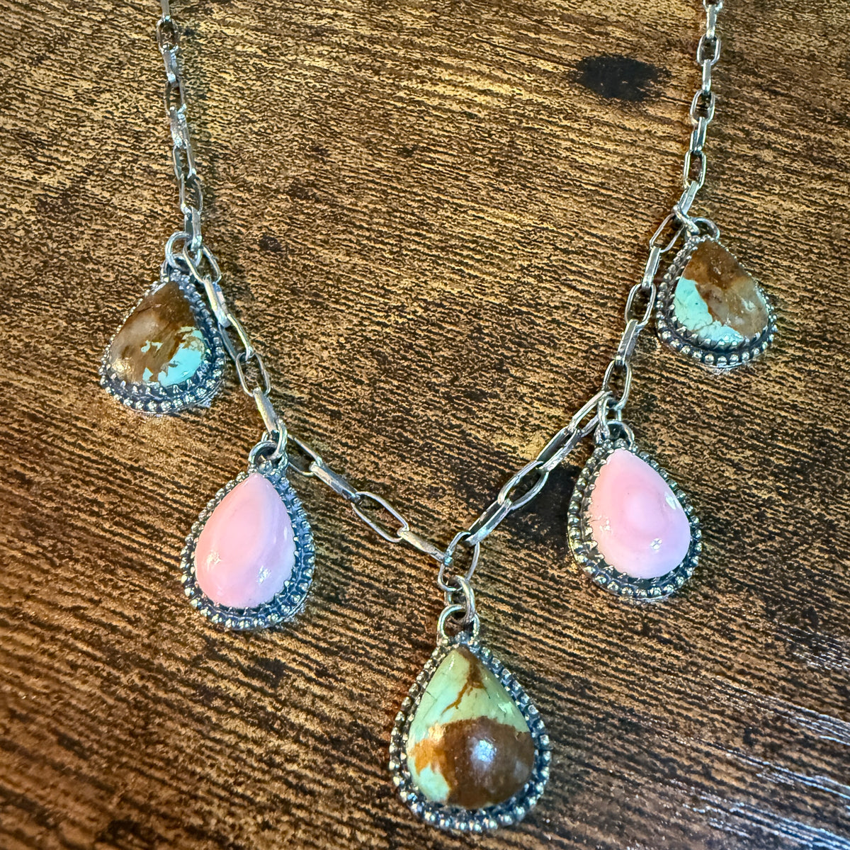 Southwestern No 8 Turquoise Gemstone Pink Conch Dahlia Lariat Necklace 20 Inch Wild West Boho