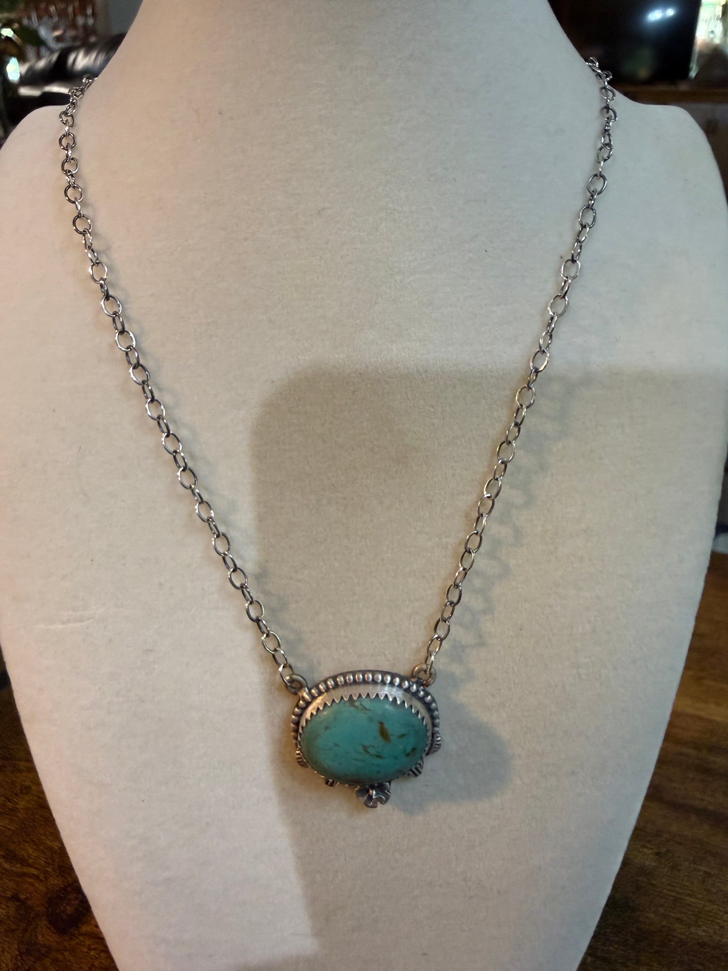 Navajo Style Kingman Turquoise Gemstone Necklace Sterling Silver 18 Inch Wild West Boho