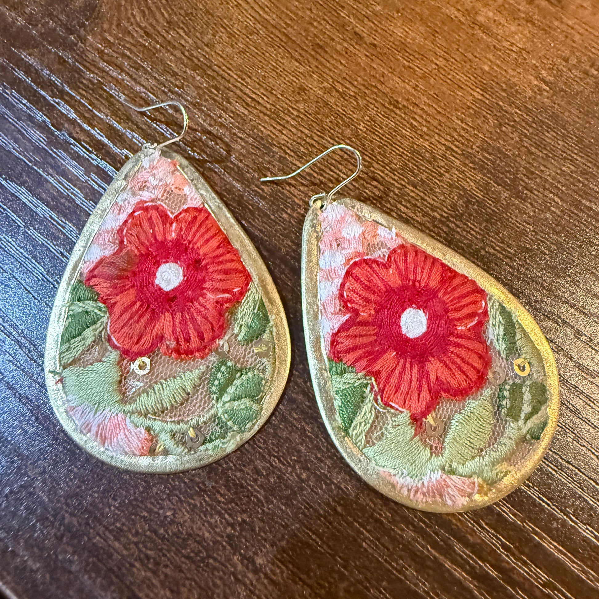 Red Rose Floral Embroidery Wire Earrings Gold Tone Teardrop Wild West Boho