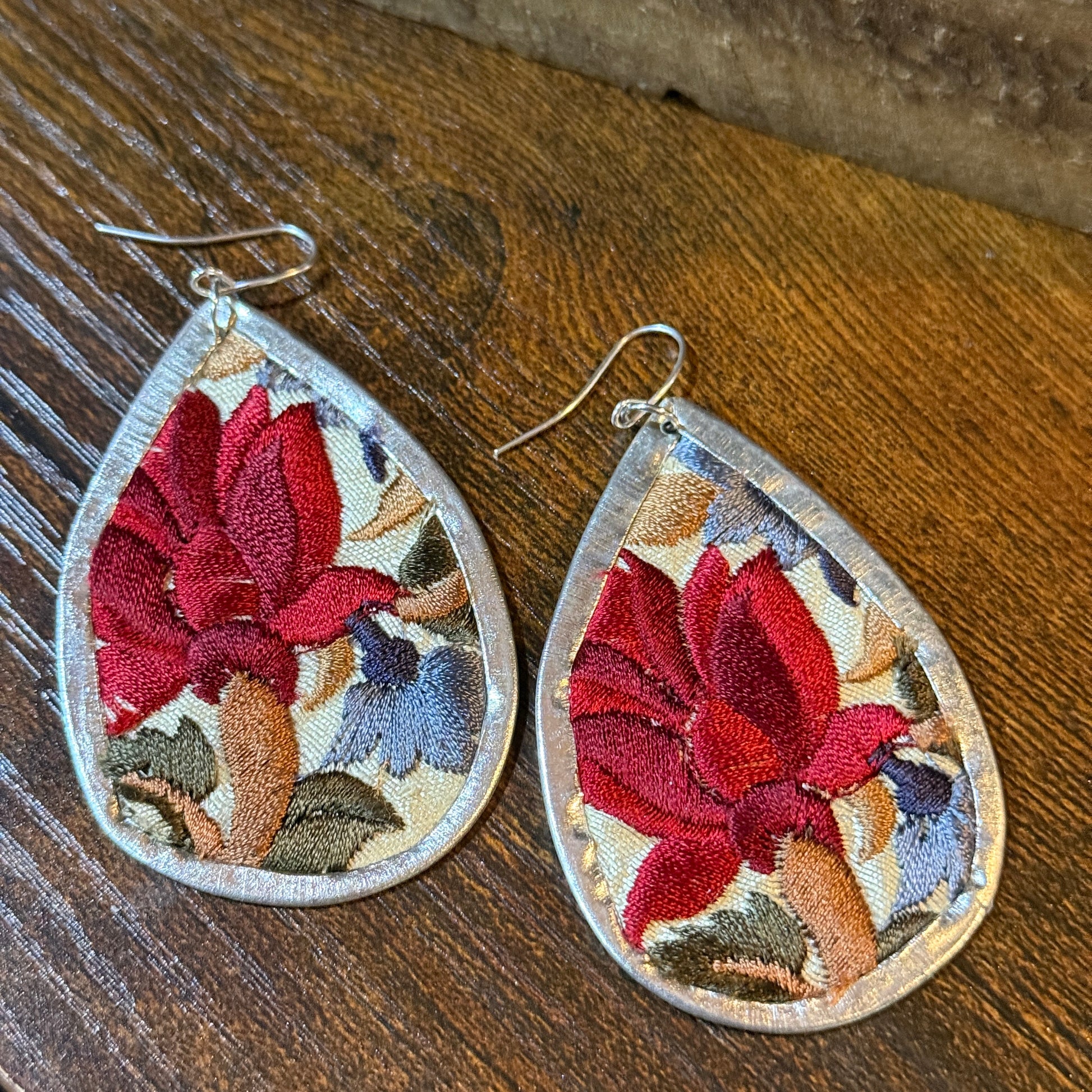 Luxurious Red Flower Embroidered Teardrop Silver Tone Wire Earring Wild West Boho