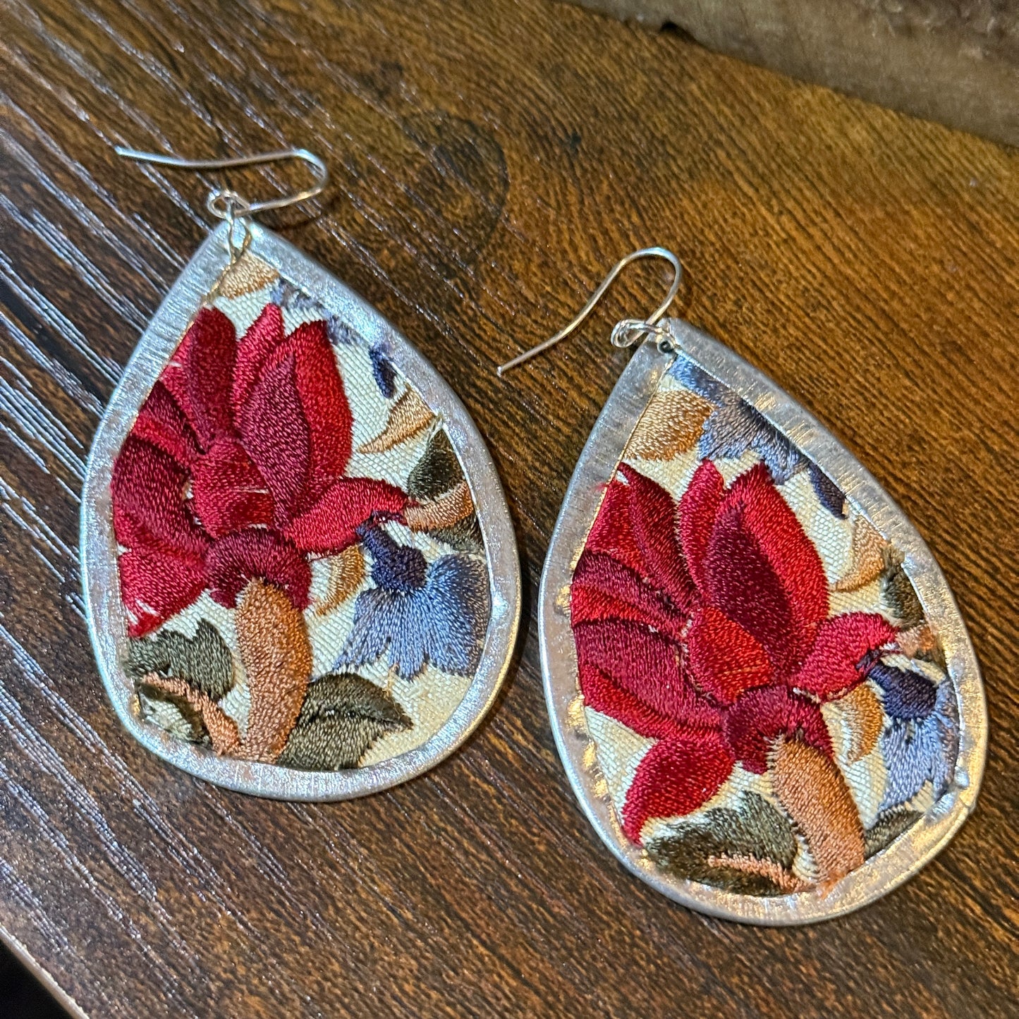 Luxurious Red Flower Embroidered Teardrop Silver Tone Wire Earring Wild West Boho