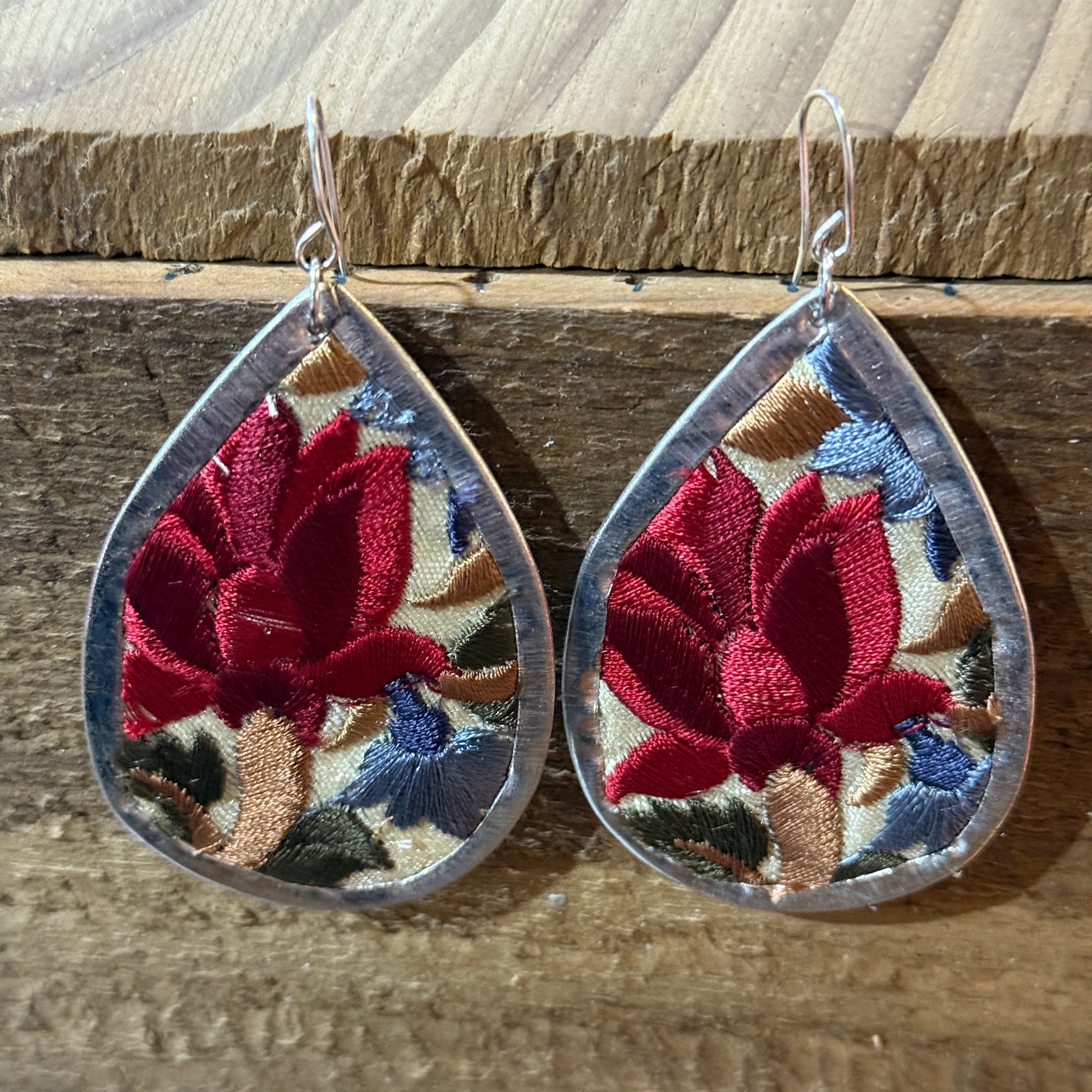 Luxurious Red Flower Embroidered Teardrop Silver Tone Wire Earring Wild West Boho