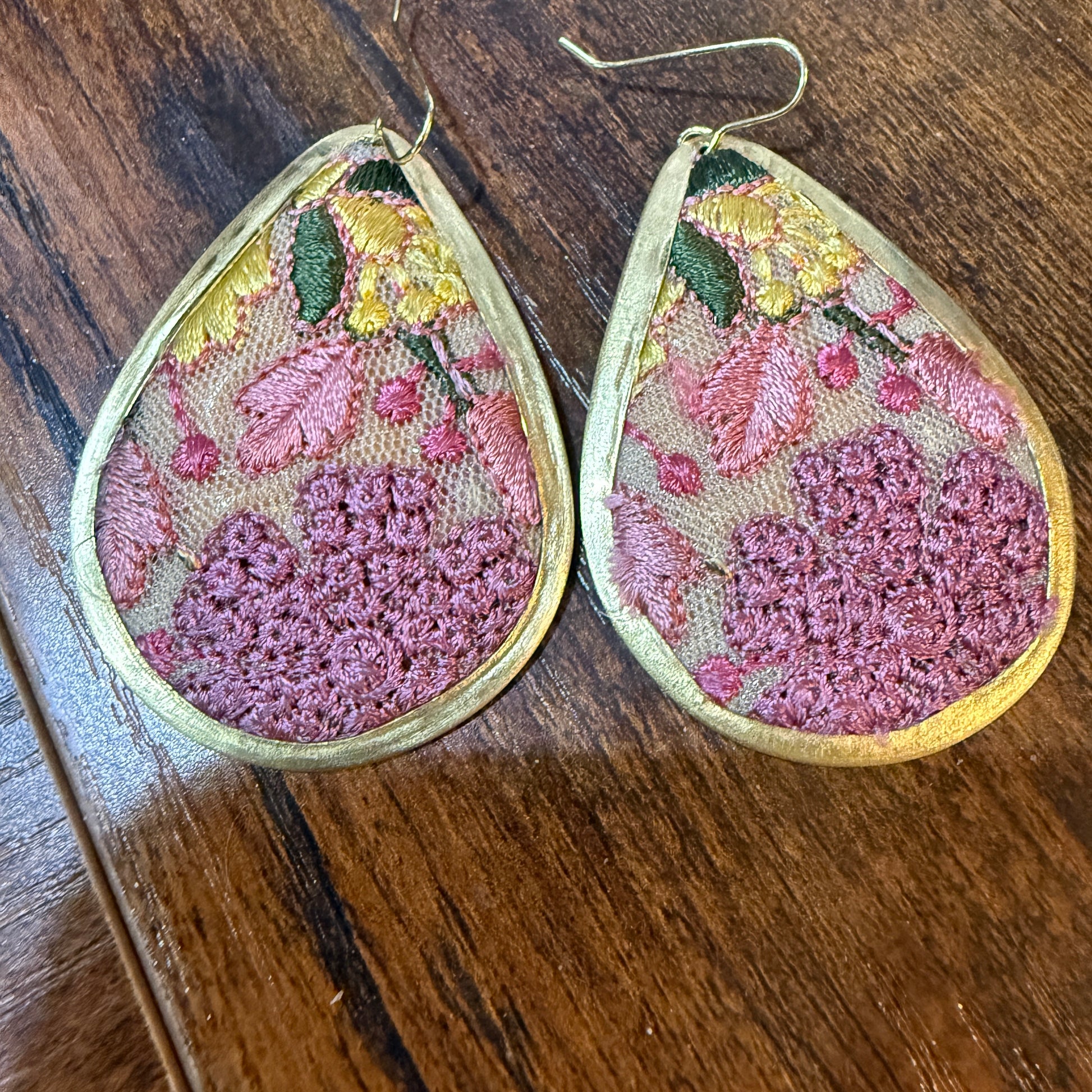 Pastel Embroidered Floral Drop Earrings Gold Tone Teardrop Wild West Boho