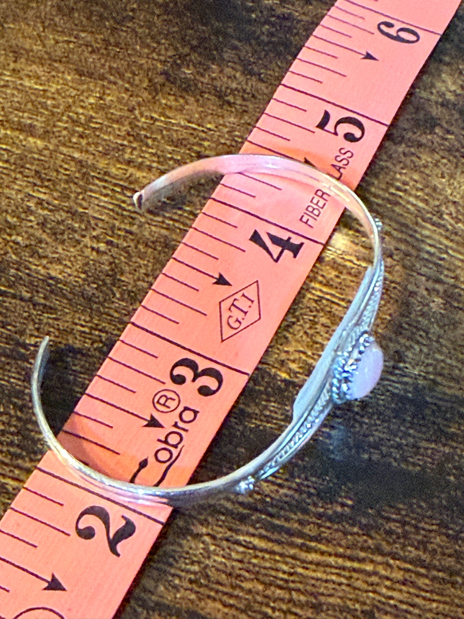 Ester White Navajo Handmade Pink Conch Cuff Bangle in Sterling Silver Size Small Silver Elegant