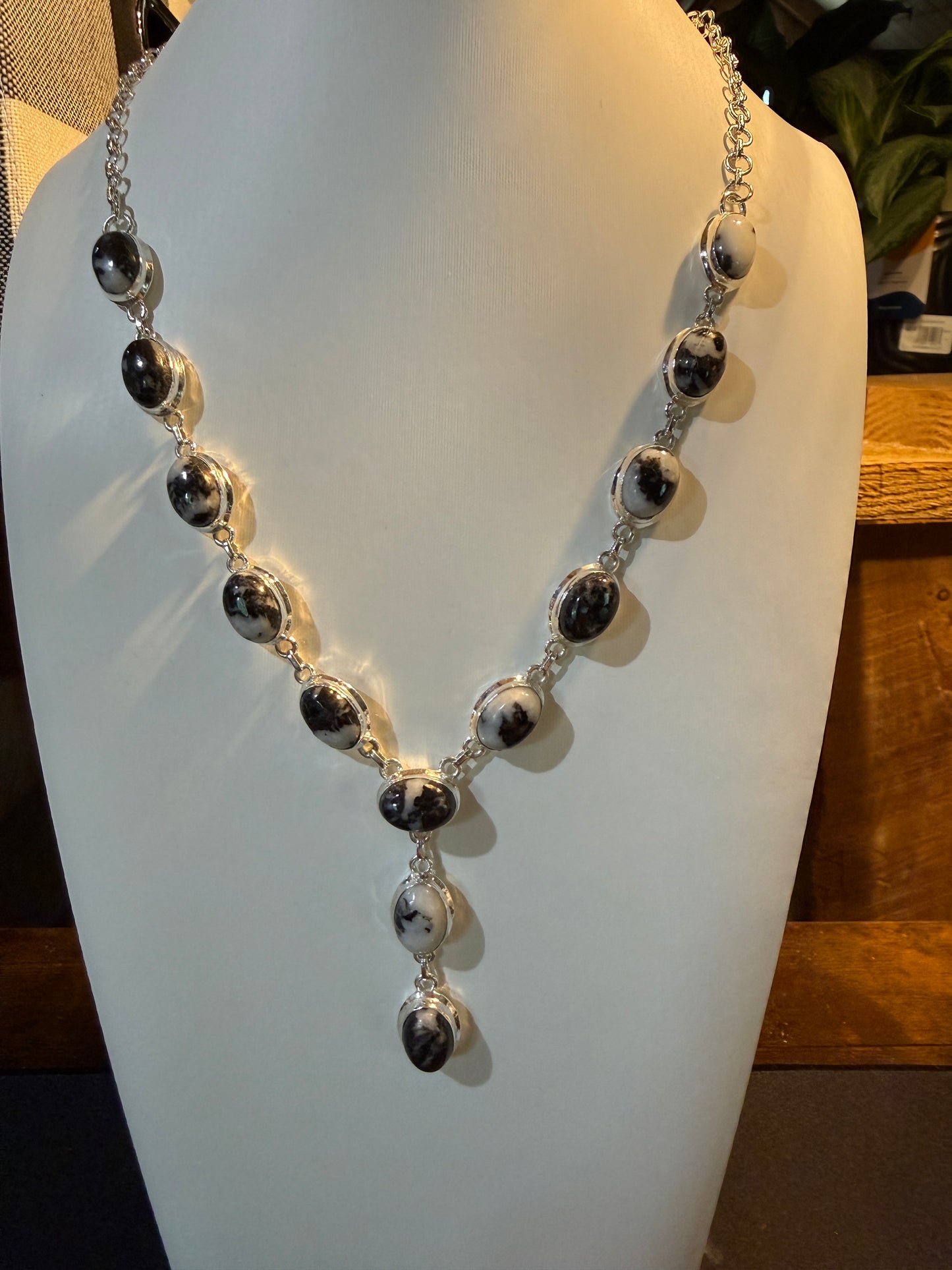White Buffalo Dalhia Turquoise Stone Y Necklace 925 Sterling Silver Link Silver Elegant