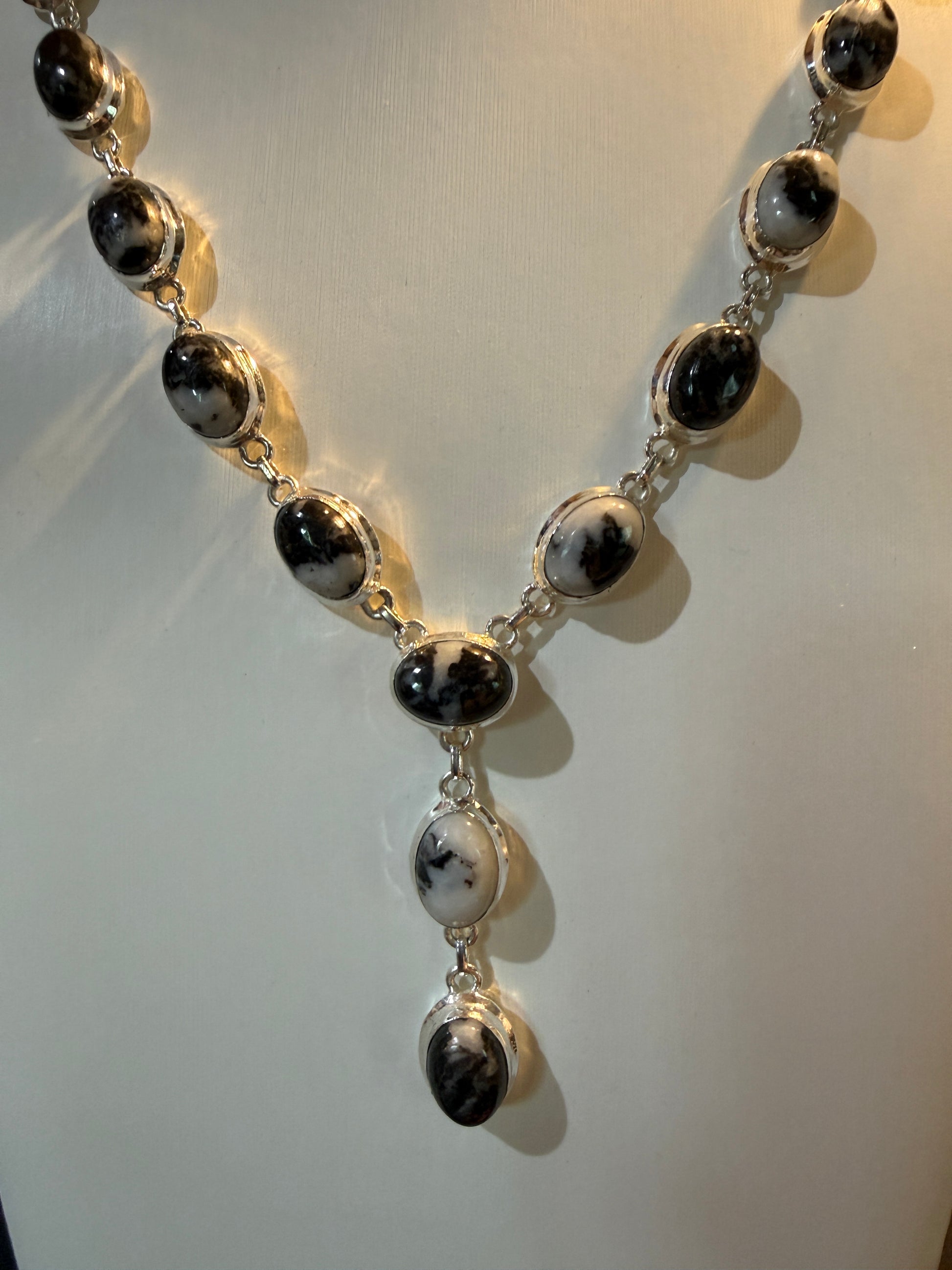 White Buffalo Dalhia Turquoise Stone Y Necklace 925 Sterling Silver Link Silver Elegant