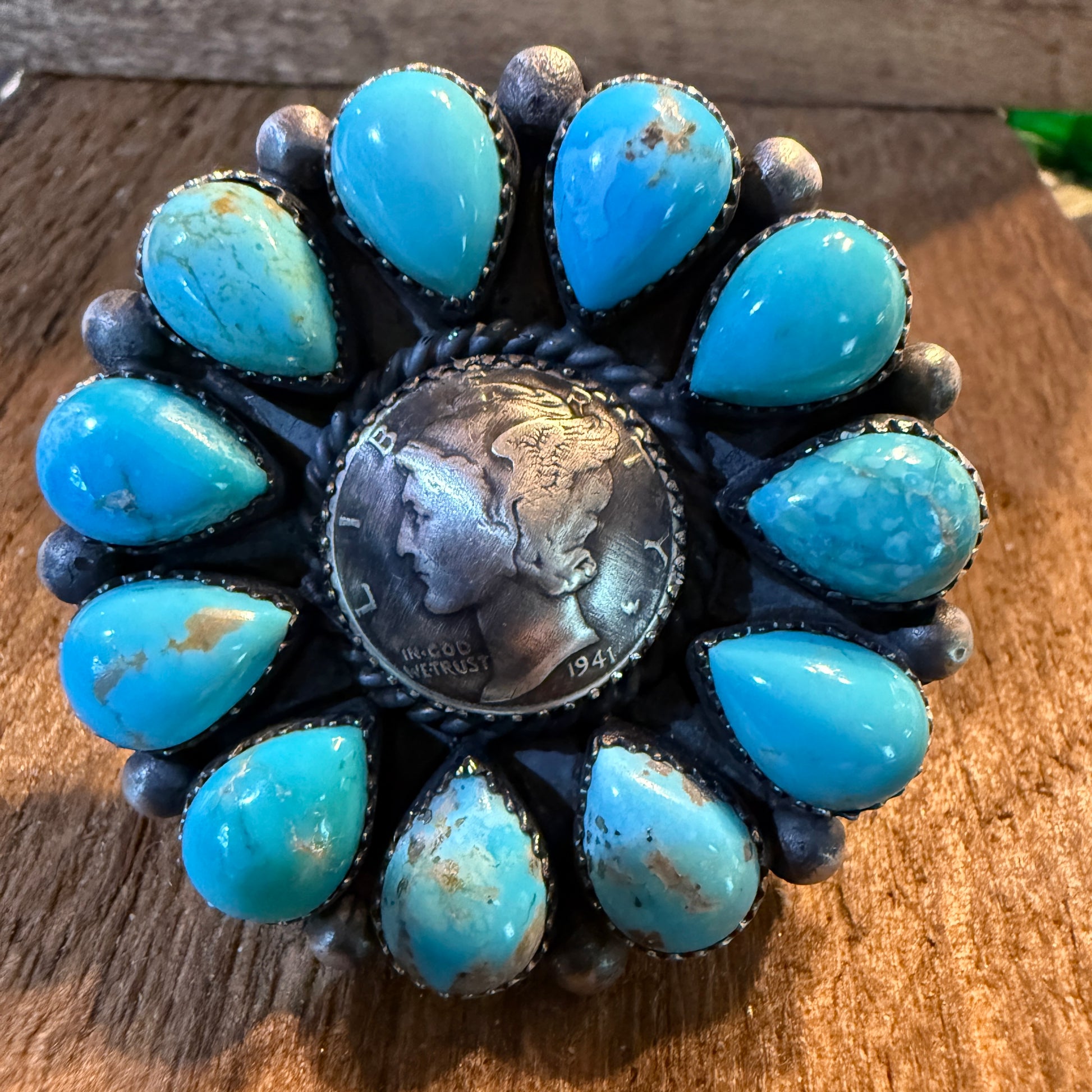 Marlene Jones Signed Navajo Handmade Coin Kingman Cluster Ring in Sterling Silver Wild West Boho
