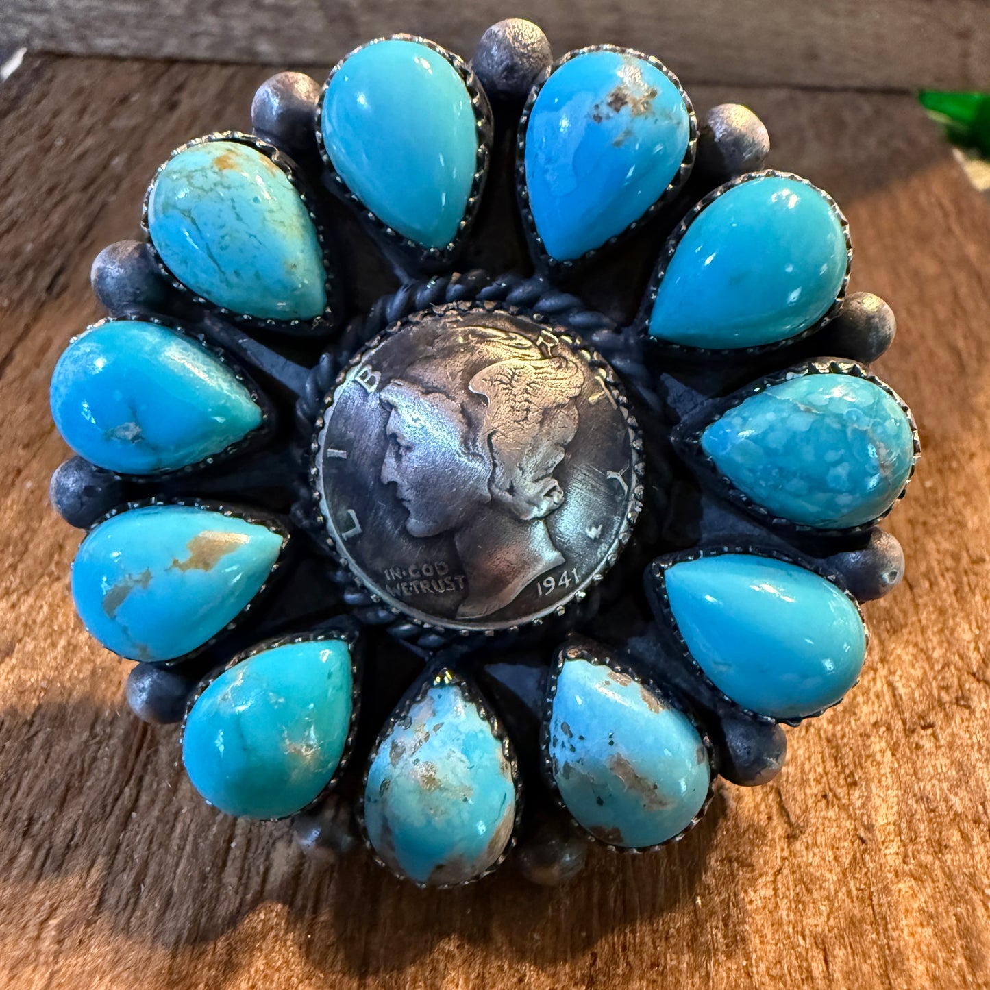 Marlene Jones Signed Navajo Handmade Coin Kingman Cluster Ring in Sterling Silver Wild West Boho