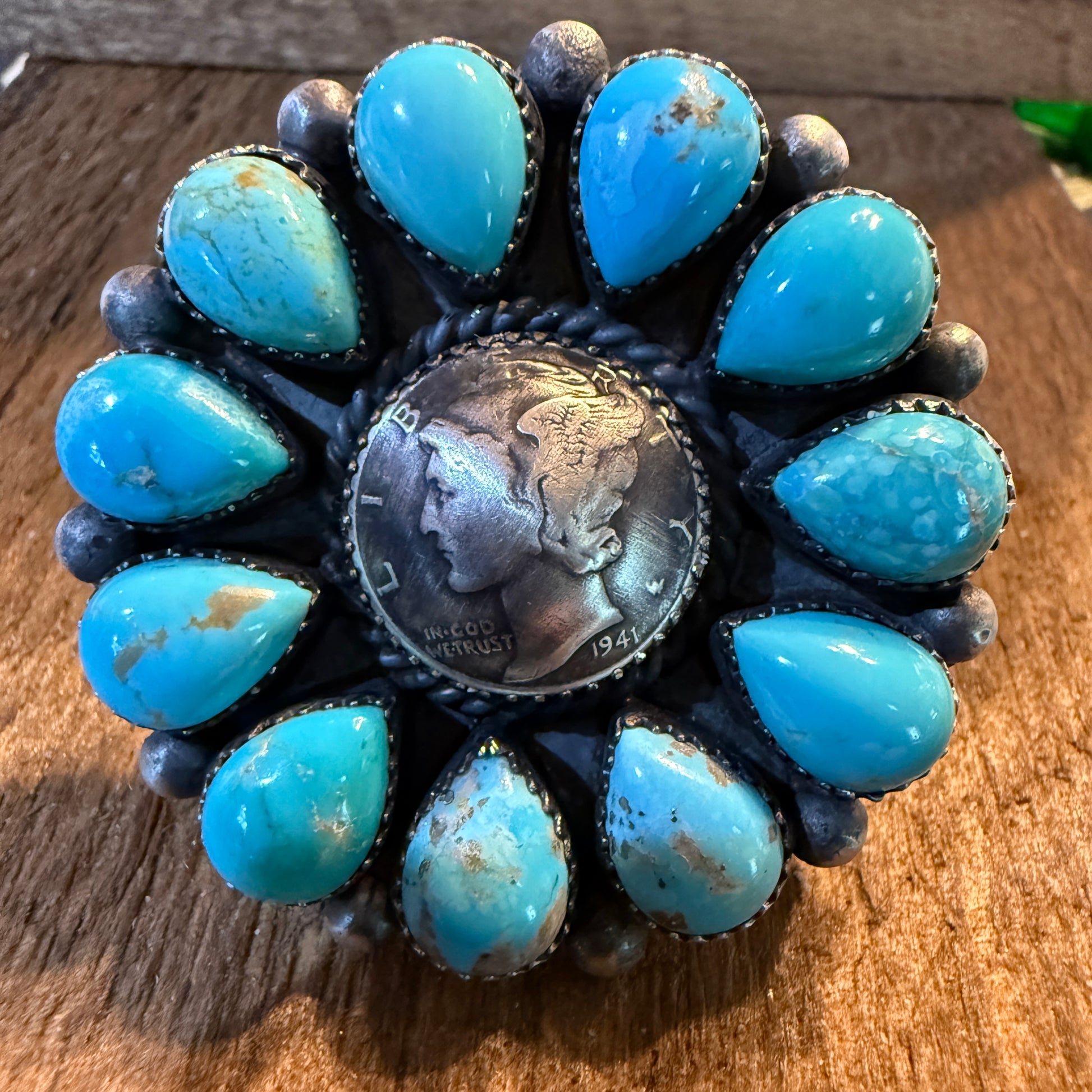 Marlene Jones Signed Navajo Handmade Coin Kingman Cluster Ring in Sterling Silver Wild West Boho