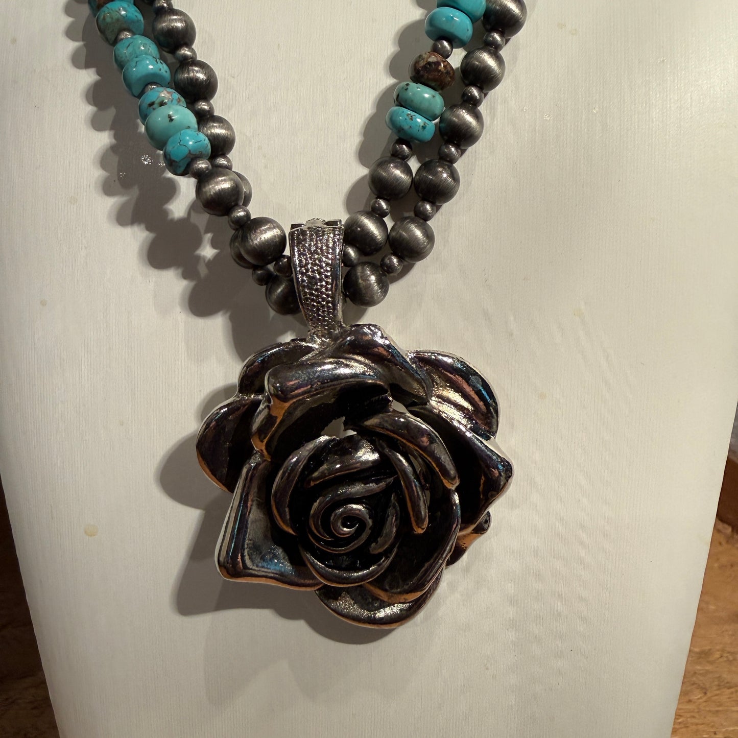 21 Inch Double Silver Desert Pearl Blue Turquoise Stone Necklace With Rose Wild West Boho