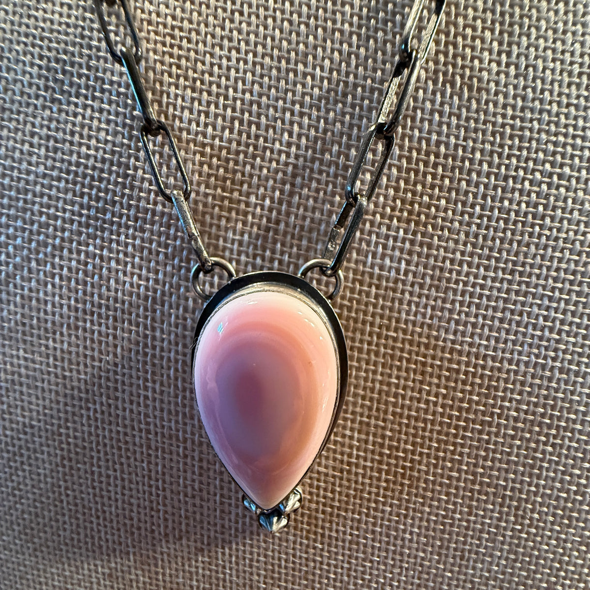 Native Signed Tony Yazzi Queen Pink Conch Heavy Paper Clip Chain Necklace Sterling Silver Wild West Boho