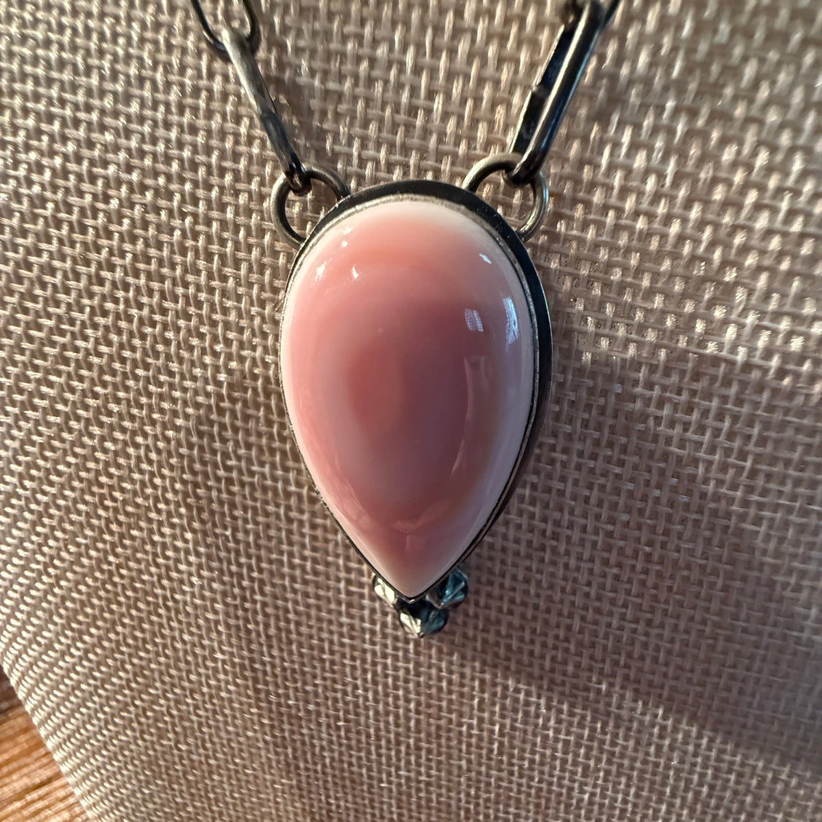 Native Signed Tony Yazzi Queen Pink Conch Heavy Paper Clip Chain Necklace Sterling Silver Wild West Boho