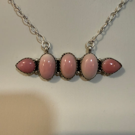 Queen Pink Conch 2 Inch Bar Necklace In Sterling Silver 18 Inch Chain Wild West Boho