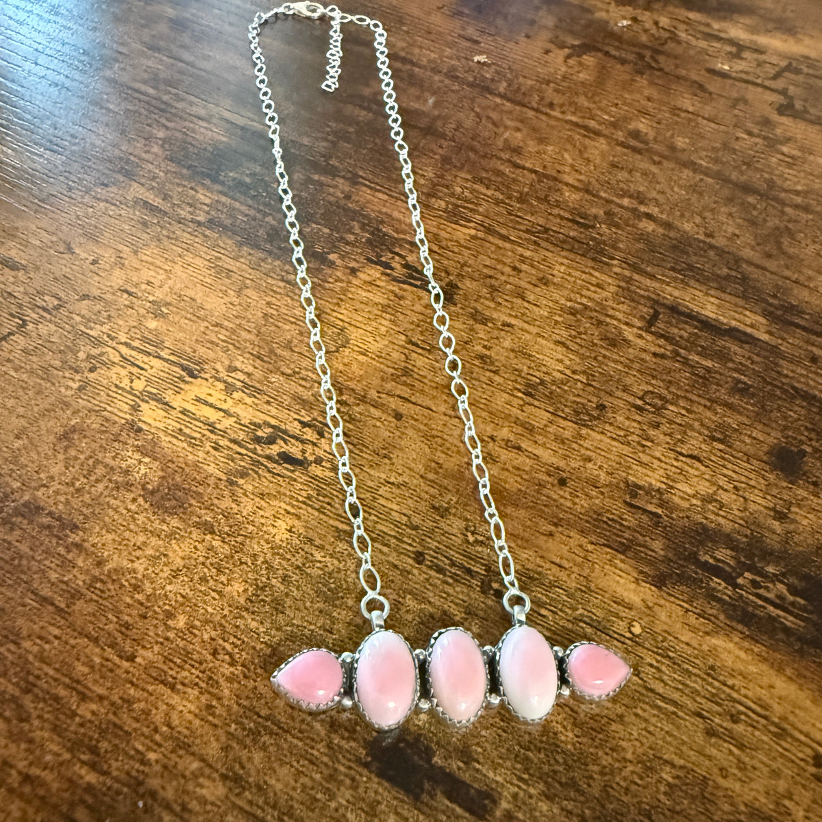 Queen Pink Conch 2 Inch Bar Necklace In Sterling Silver 18 Inch Chain Wild West Boho