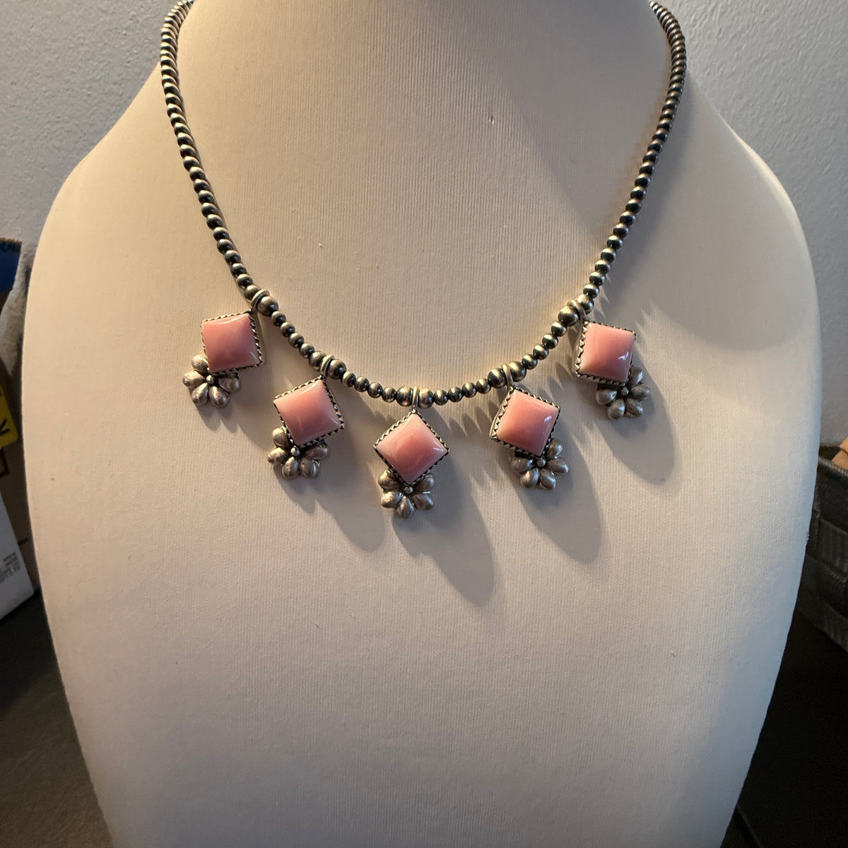 Queen Pink Conch 3mm Desert Pearl Choker Necklace in Sterling Silver Wild West Boho