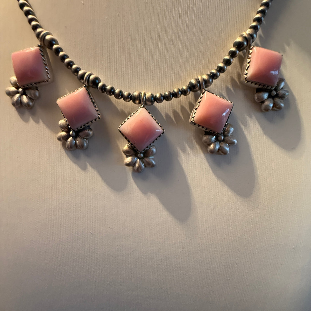 Queen Pink Conch 3mm Desert Pearl Choker Necklace in Sterling Silver Wild West Boho