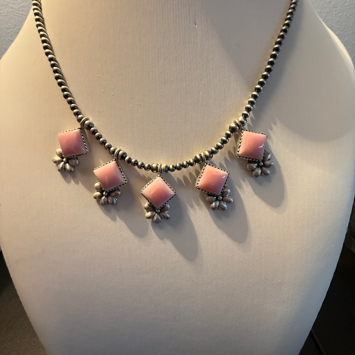 Queen Pink Conch 3mm Desert Pearl Choker Necklace in Sterling Silver Wild West Boho
