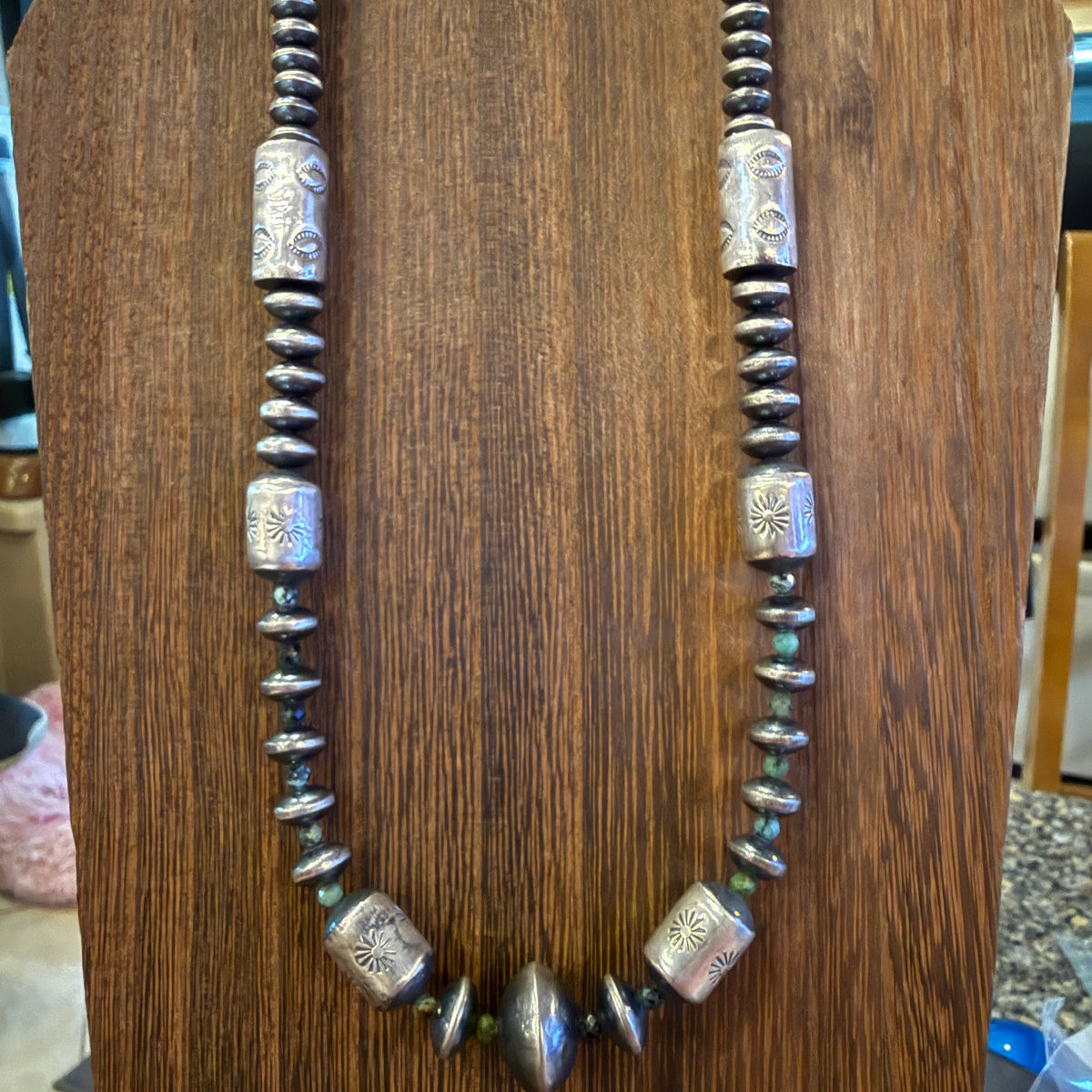 Sterling Silver 6mm-10mm Saucer Beads and Bar Necklace 18 Inches Silver Elegant