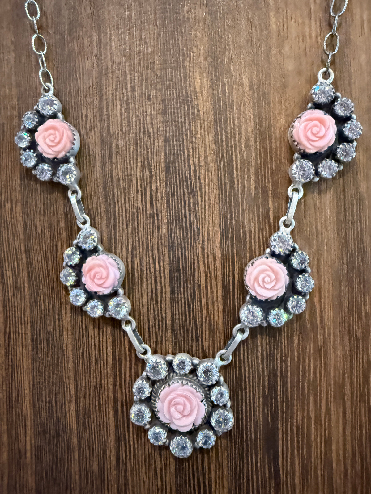 Queen Pink Conch Gemstone and Clear Cubic Zirconia Lariat Necklace in Sterling Silver 20 Inch