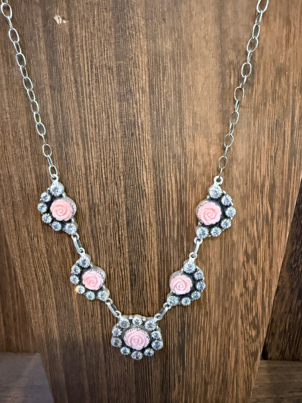 Queen Pink Conch Gemstone and Clear Cubic Zirconia Lariat Necklace in Sterling Silver 20 Inch