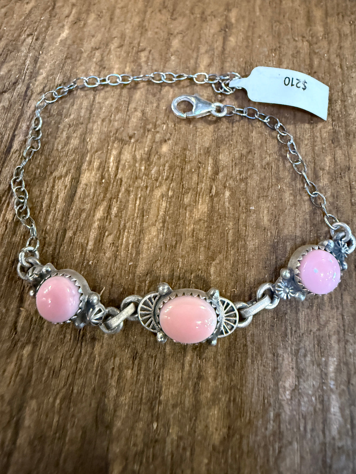Queen Pink Conch 8 Inch Chain Bracelet in Sterling Silver