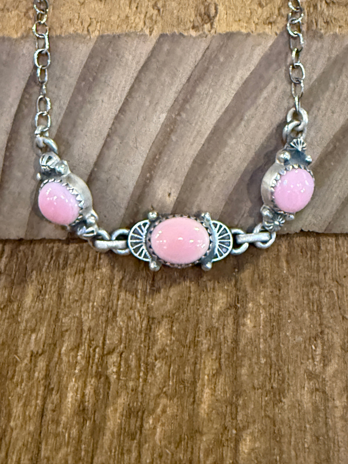 Queen Pink Conch 8 Inch Chain Bracelet in Sterling Silver