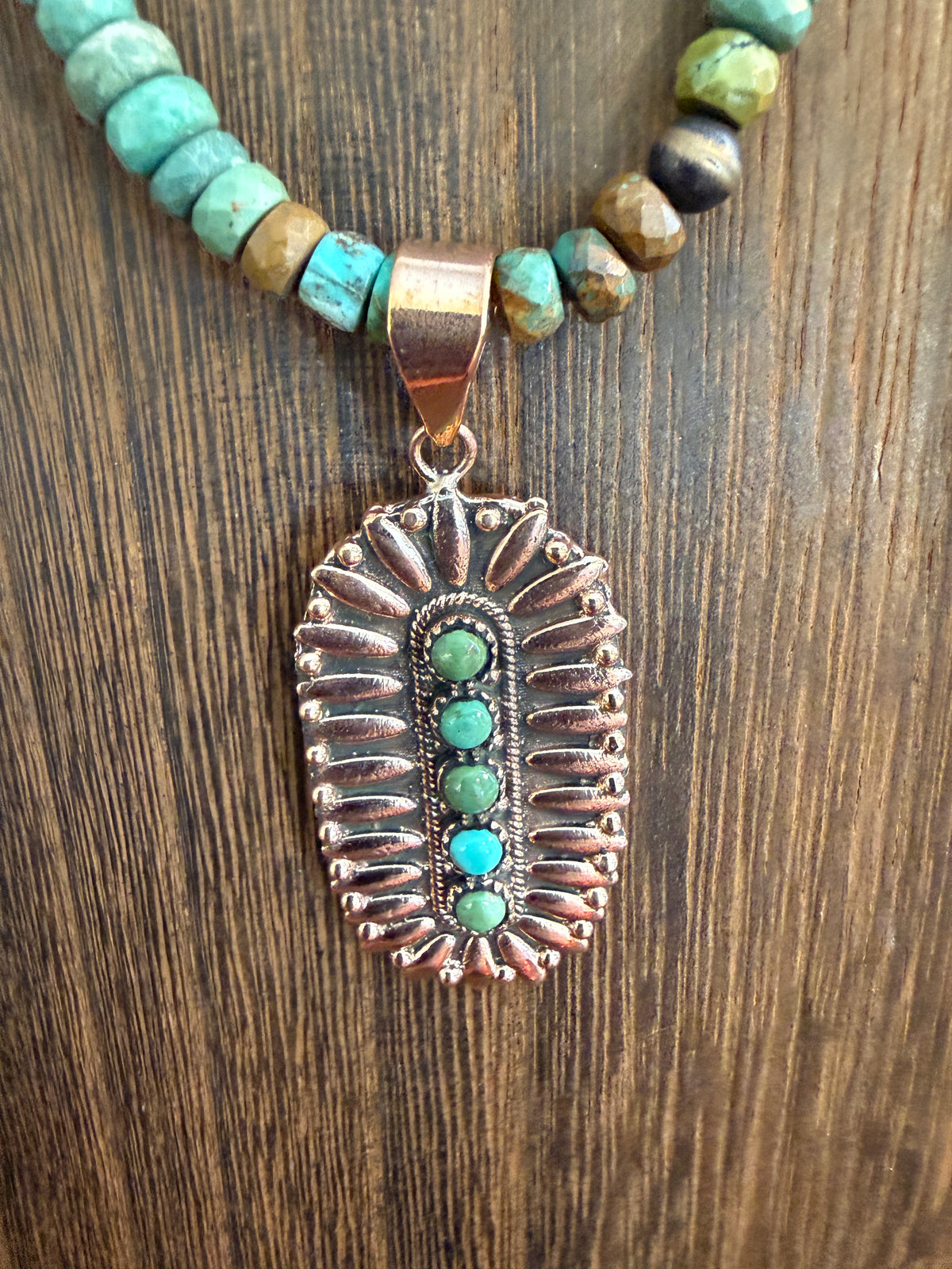 Royston Turquoise Gemstone 16 Inch Beaded Pendant Necklace in Genuine Copper