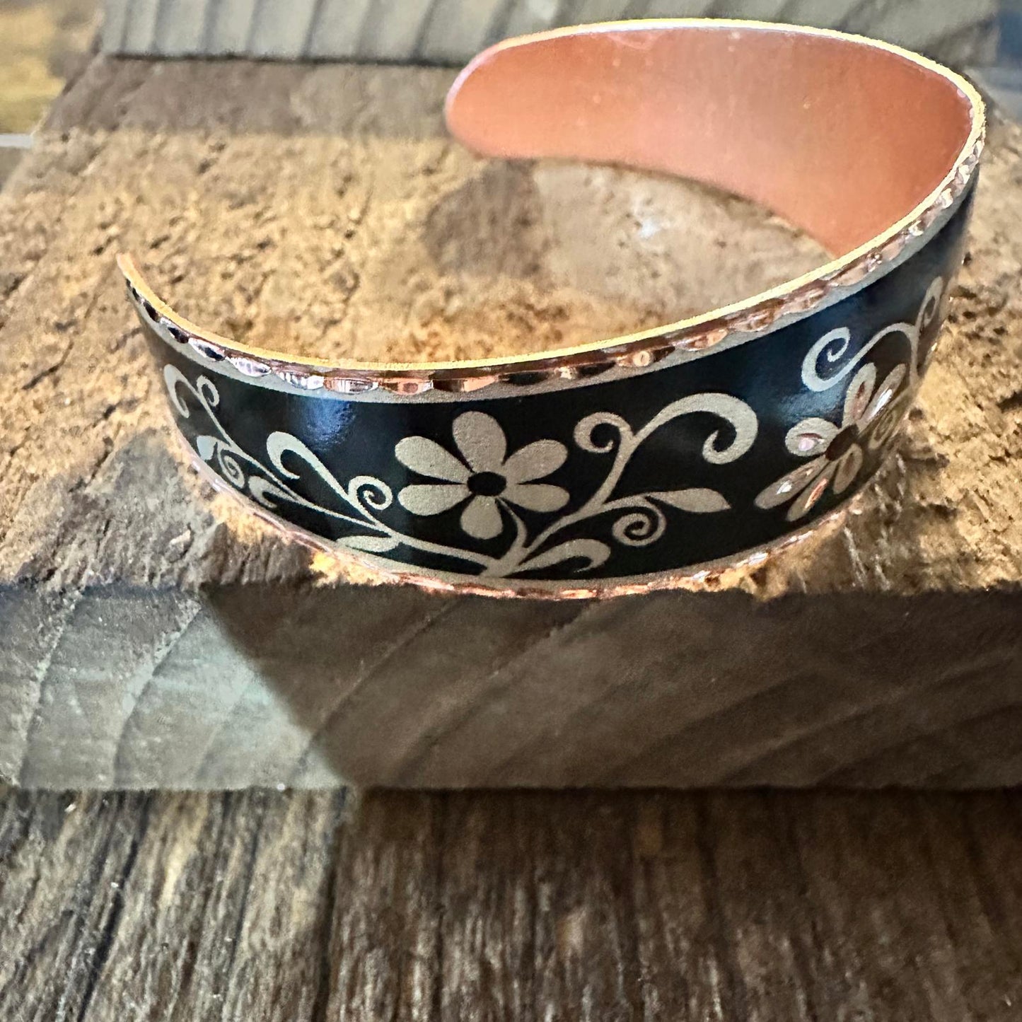 Handcrafted Diamond Cut Black Floral Design Copper Cuff Bracelet Gift Box Silver Elegant