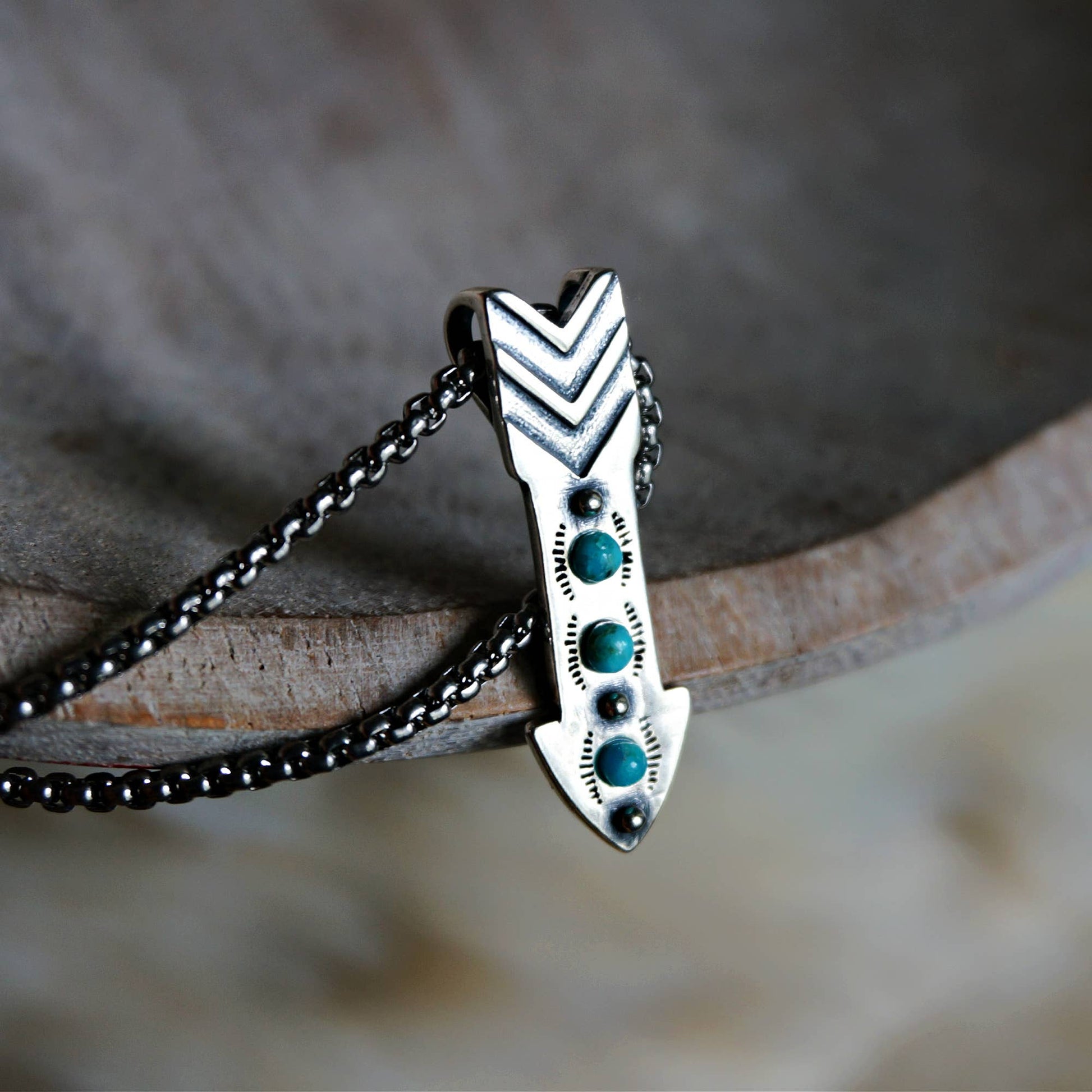 Native Inspired Arrowhead Turquoise Pendant Necklace in Sterling Silver, Gift Box Silver Elegant